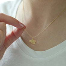 Laden Sie das Bild in den Galerie-Viewer, Halskette - KLEINES GINKGOBLATT, filigrane Kette mit Ginkgo Anhänger, 925 Silber/vergoldet (Kopie)