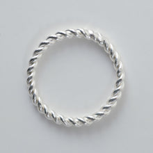 Laden Sie das Bild in den Galerie-Viewer, Ring - TWIST, gedrehtes Design, 925 Silber/ vergoldet