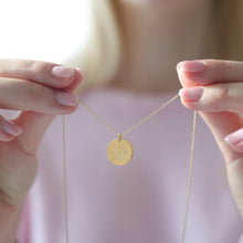 Laden Sie das Bild in den Galerie-Viewer, Personalisierte GRAVURKETTE - FAMILY - 925 Silber/ vergoldet, Familenkette, personalisierter Schmuck, Initialen