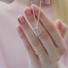 Laden Sie das Bild in den Galerie-Viewer, Personalisierte GRAVURKETTE - RING - 925 Silber/ vergoldet, personalisierter Schmuck,