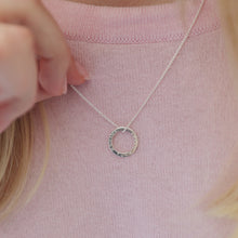 Laden Sie das Bild in den Galerie-Viewer, Personalisierte GRAVURKETTE - RING - 925 Silber/ vergoldet, personalisierter Schmuck,