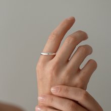 Laden Sie das Bild in den Galerie-Viewer, Ring - DUO, 2 abgeflachte Seiten, 925 Silber/ vergoldet