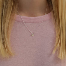 Laden Sie das Bild in den Galerie-Viewer, Halskette - KLEINER FISCH/ WAL, 925 Silber/vergoldet, Handarbeit