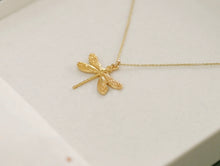 Laden Sie das Bild in den Galerie-Viewer, Kinderkette KLEINE LIBELLE, vergoldet