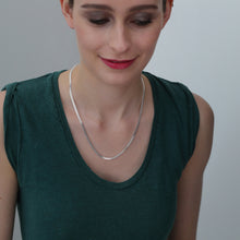 Laden Sie das Bild in den Galerie-Viewer, PANZERKETTE - 925Silber, 3,3mm, zarte Flachpanzerkette