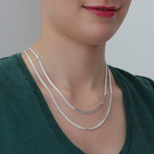 Laden Sie das Bild in den Galerie-Viewer, PANZERKETTE - 925Silber, 3,3mm, zarte Flachpanzerkette