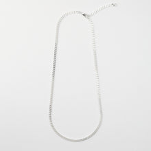 Laden Sie das Bild in den Galerie-Viewer, PANZERKETTE - 925Silber, 2,4mm, zarte Flachpanzerkette