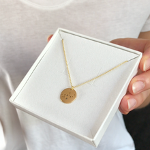 Laden Sie das Bild in den Galerie-Viewer, STERNZEICHENKETTE - Jungfrau, 925 Silber vergoldet, Geschenk für sie, personalisierte Kette, besondere Geschenkidee, filigraner Halsschmuck