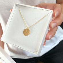 Laden Sie das Bild in den Galerie-Viewer, STERNZEICHENKETTE - Krebs, 925 Silber vergoldet, Geschenk für sie, Kette zur Taufe, besondere Geschenkidee, personalisierte Silberkette