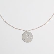 Laden Sie das Bild in den Galerie-Viewer, STERNZEICHENKETTE - Schütze, 925 Silber, Geschenk für sie, filigrane Kette, schöne Geschenkidee, Sternzeichen, personalisierter Symbolkette
