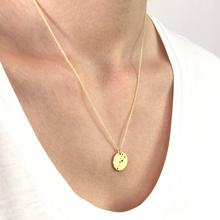 Laden Sie das Bild in den Galerie-Viewer, STERNZEICHENKETTE - Stier, 925 Silber vergoldet, filigrane Kette für sie, besondere Geschenkidee, personalisierte Silberkette, Symbolkette
