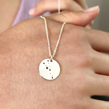 Laden Sie das Bild in den Galerie-Viewer, STERNZEICHENKETTE - Stier, 925 Silber, filigrane Kette für sie, besondere Geschenkidee, zarter Halsschmuck, personalisierte Silberkette,
