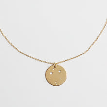Laden Sie das Bild in den Galerie-Viewer, STERNZEICHENKETTE - Waage, 925 Silber vergoldet, Geschenk für sie, filigraner Halsschmuck, besonderes Geschenk, personalisierte Silberkette