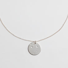 Laden Sie das Bild in den Galerie-Viewer, STERNZEICHENKETTE - Waage, 925 Silber, Geschenk für sie, besonderes Taufgeschenk, zarter Halsschmuck, personalisierte Silberkette, Geburt
