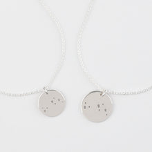 Laden Sie das Bild in den Galerie-Viewer, Mutter & Kind STERNZEICHENKETTEN Set WIDDER, 925 Silber, 2 personalisierte Silberketten