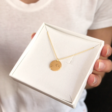 Laden Sie das Bild in den Galerie-Viewer, STERNZEICHENKETTE - Widder, 925 Silber vergoldet, Geschenk für sie, filigraner Halsschmuck, besonderes Geschenk, personalisierte Silberkette