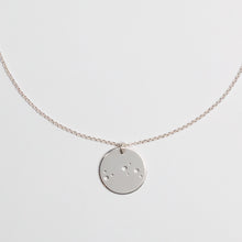 Laden Sie das Bild in den Galerie-Viewer, STERNZEICHENKETTE - Widder, 925 Silber, Geschenk für sie, personalisierte Geschenkidee, zarter Halsschmuck, schöne Symbolkette, Sternzeichen