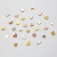 Laden Sie das Bild in den Galerie-Viewer, Ohrstecker - KLEINES PLÄTTCHEN, 4mm, 6mm, 925 Silber, gebürstet