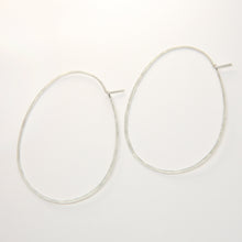 Laden Sie das Bild in den Galerie-Viewer, Creolen - OVAL, L Silber