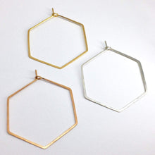 Laden Sie das Bild in den Galerie-Viewer, Creolen - HEXAGON, L Silber