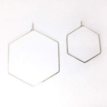 Laden Sie das Bild in den Galerie-Viewer, Creolen - HEXAGON, L Silber