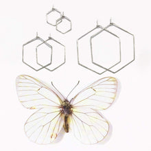 Laden Sie das Bild in den Galerie-Viewer, Creolen - HEXAGON, L Silber