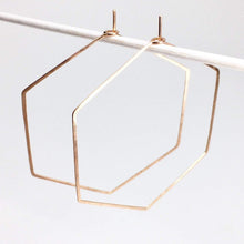 Laden Sie das Bild in den Galerie-Viewer, Creolen - HEXAGON, L Roségoldfilled