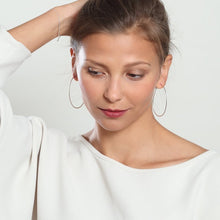 Laden Sie das Bild in den Galerie-Viewer, Creolen - OVAL, L Silber