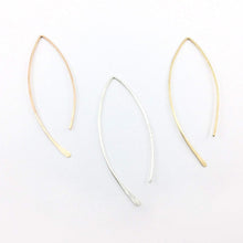 Laden Sie das Bild in den Galerie-Viewer, Creolen - NAVETTE - Ohrhaken, Goldfilled