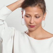 Laden Sie das Bild in den Galerie-Viewer, Creolen - KREIS, L Rosé