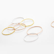 Laden Sie das Bild in den Galerie-Viewer, Ring - GLITZERRING, Sterling Silber, Größen: 46-60