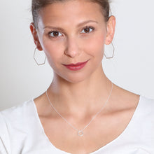 Laden Sie das Bild in den Galerie-Viewer, Creolen - HEXAGON, M goldfilled