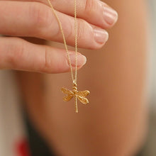 Laden Sie das Bild in den Galerie-Viewer, Halskette - KLEINE LIBELLE, vergoldet
