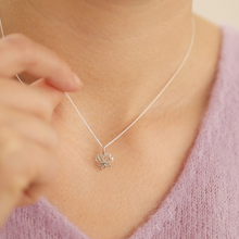 Laden Sie das Bild in den Galerie-Viewer, Halskette - LOTUS BLÜTE, 925 Silber