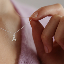 Laden Sie das Bild in den Galerie-Viewer, Halskette - BUCHSTABE, 925 Silber/ Initiale