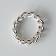 Laden Sie das Bild in den Galerie-Viewer, Ring - PANZERRING, Kettenring, 925 Silber/ vergoldet

