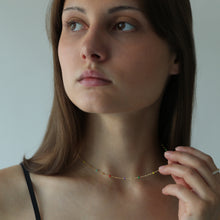 Laden Sie das Bild in den Galerie-Viewer, Halskette - KLEINE KUGELN, Emaille, filigrane Satelitenkette, 925 Silber/vergoldet
