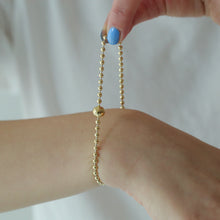Laden Sie das Bild in den Galerie-Viewer, Armband - KUGELKETTE elastisch, 925 Silber/ vergoldet
