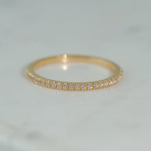 Laden Sie das Bild in den Galerie-Viewer, Ring - BANDRING ZIRKONIA, 925 Silber/ vergoldet

