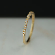 Laden Sie das Bild in den Galerie-Viewer, Ring - BANDRING ZIRKONIA, 925 Silber/ vergoldet
