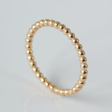 Laden Sie das Bild in den Galerie-Viewer, Ring - KUGELRING, filigraner Perldrahtring, 925 Silber/ vergoldet
