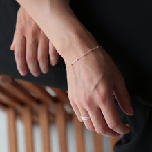 Laden Sie das Bild in den Galerie-Viewer, Armband - SATELITE, Satelitenkette, 925 Silber/ vergoldet

