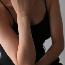 Laden Sie das Bild in den Galerie-Viewer, Armband - SATELITE, Satelitenkette, 925 Silber/ vergoldet
