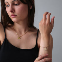 Laden Sie das Bild in den Galerie-Viewer, Armband - HEART, Anhänger mit großem Herz, 925 Silber/ vergoldet
