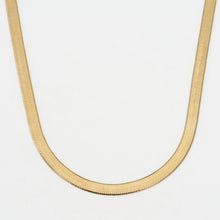 Laden Sie das Bild in den Galerie-Viewer, Kette - SCHLANGENKETTE - 925 Silber vergoldet, elegante Fischgrätkette
