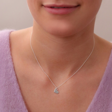 Laden Sie das Bild in den Galerie-Viewer, Halskette - KLEINES HERZ, filigrane Kette mit Herz Anhänger, 925 Silber/vergoldet
